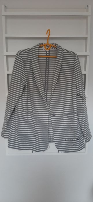 Blezer Reserved r 44