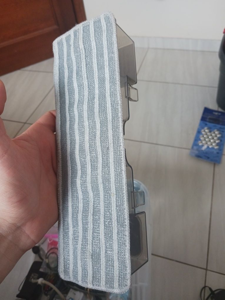 Pojemnik na wodę do odkurzacza Beko