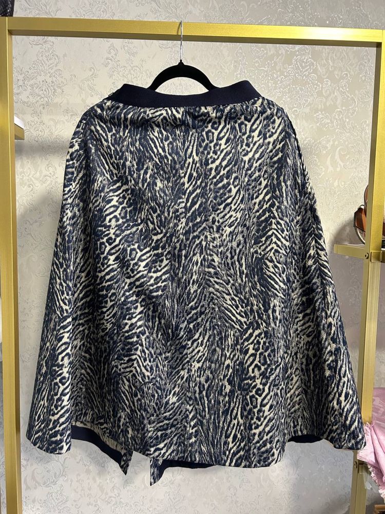 Стильна  юбка Max Mara. Оригінал