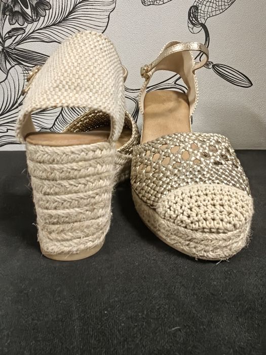 Złote espadryle, rozm. 38