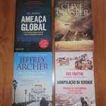 Vários Livros de autores, em bom estado e sem dano.