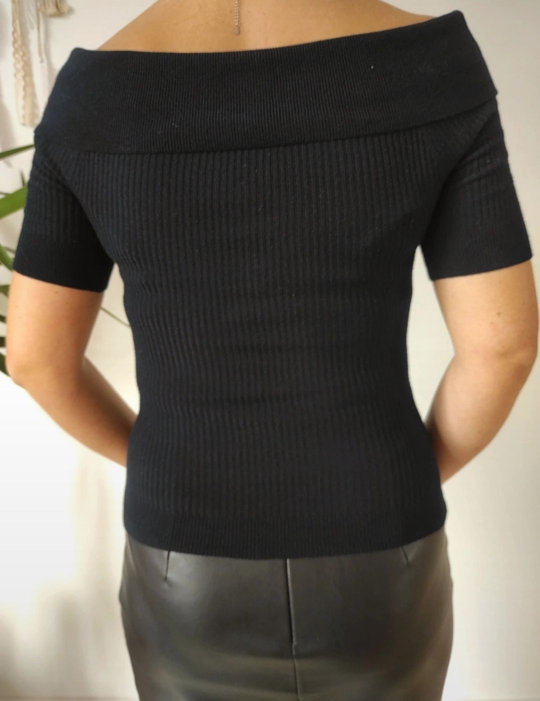 Czarna dzianinowa bluzeczka Miss Selfridge rozmiar S 36