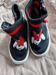 Tenis Pretos n. 23 Zara