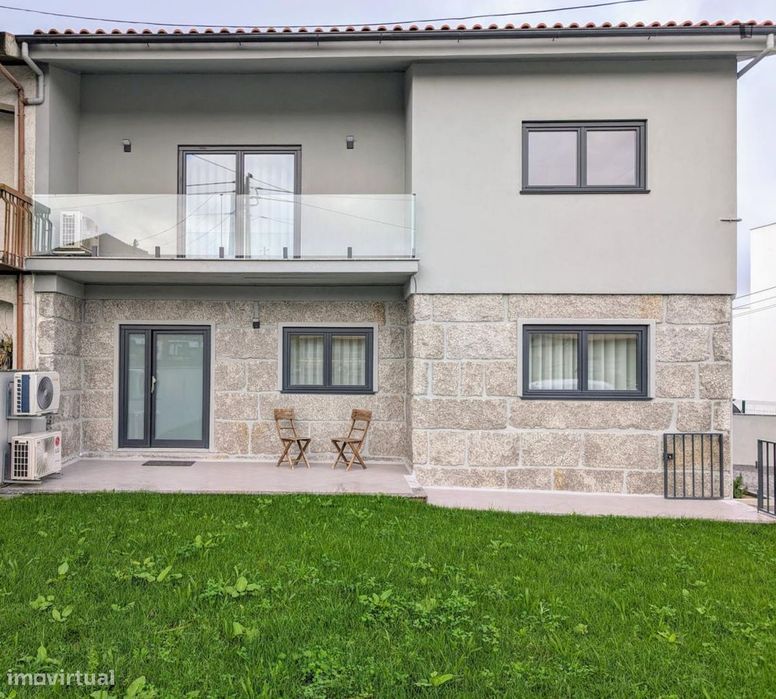 Casa com 2 quartos - localizado em Guimaraes