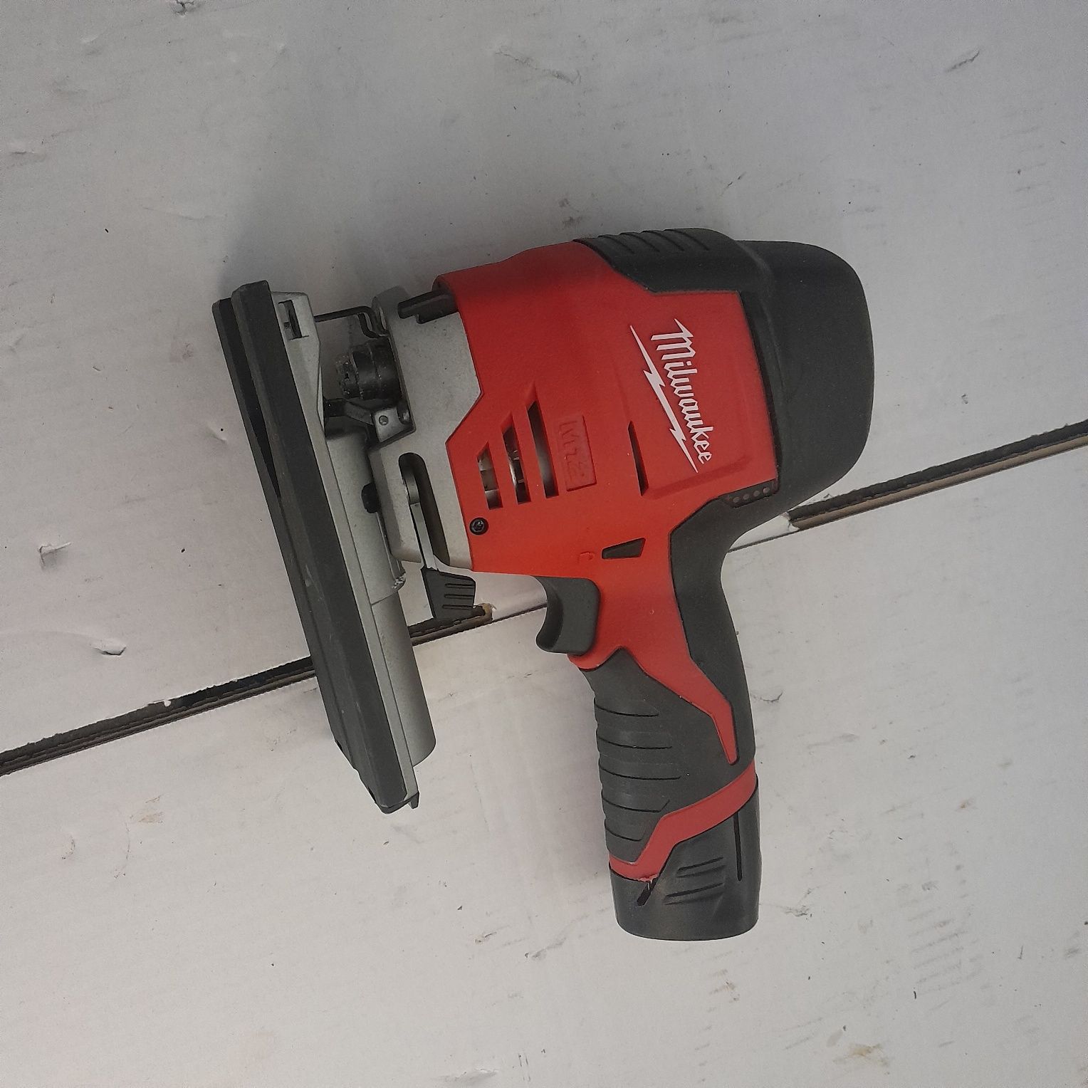 Wyrzynarka Milwaukee M12JS