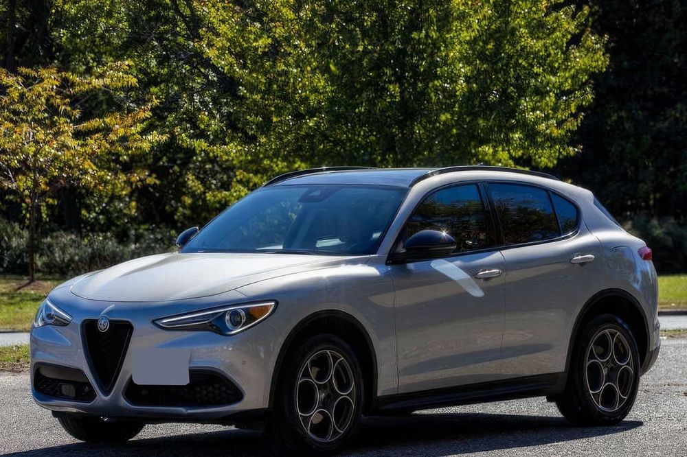 Alfa Romeo Stelvio Sprint      2021