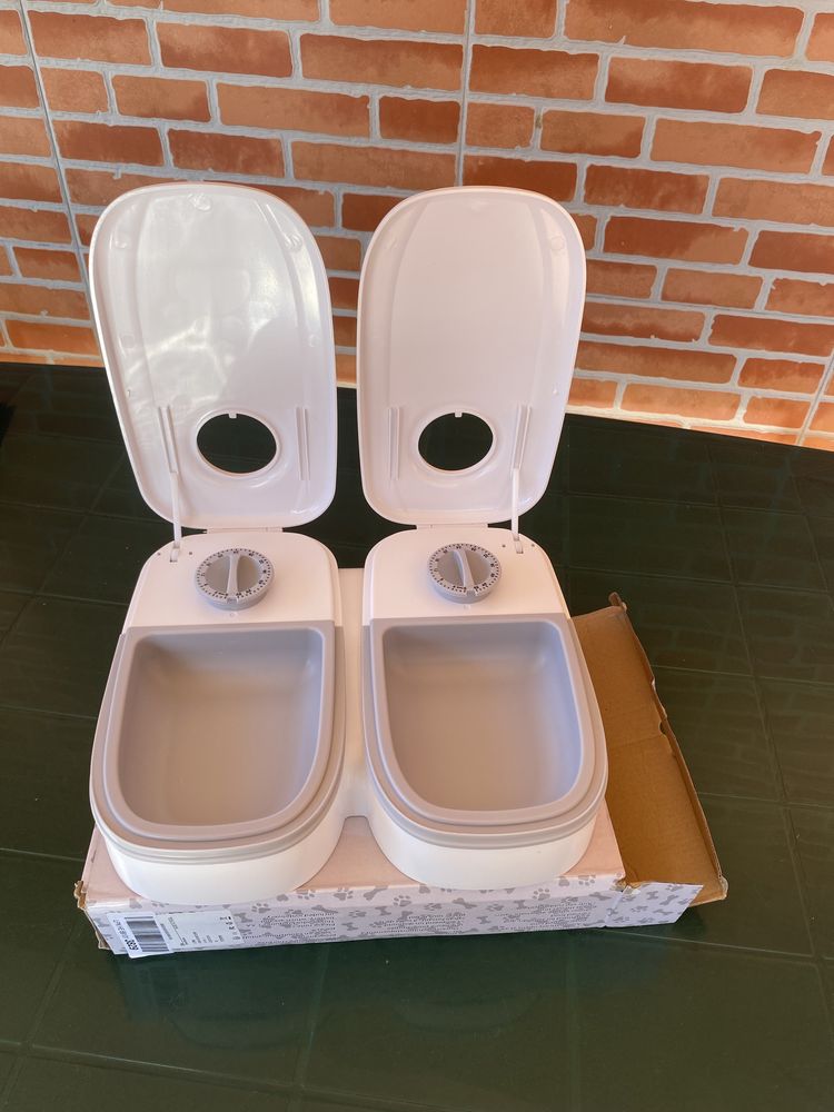Alimentador automático para cães e gatos