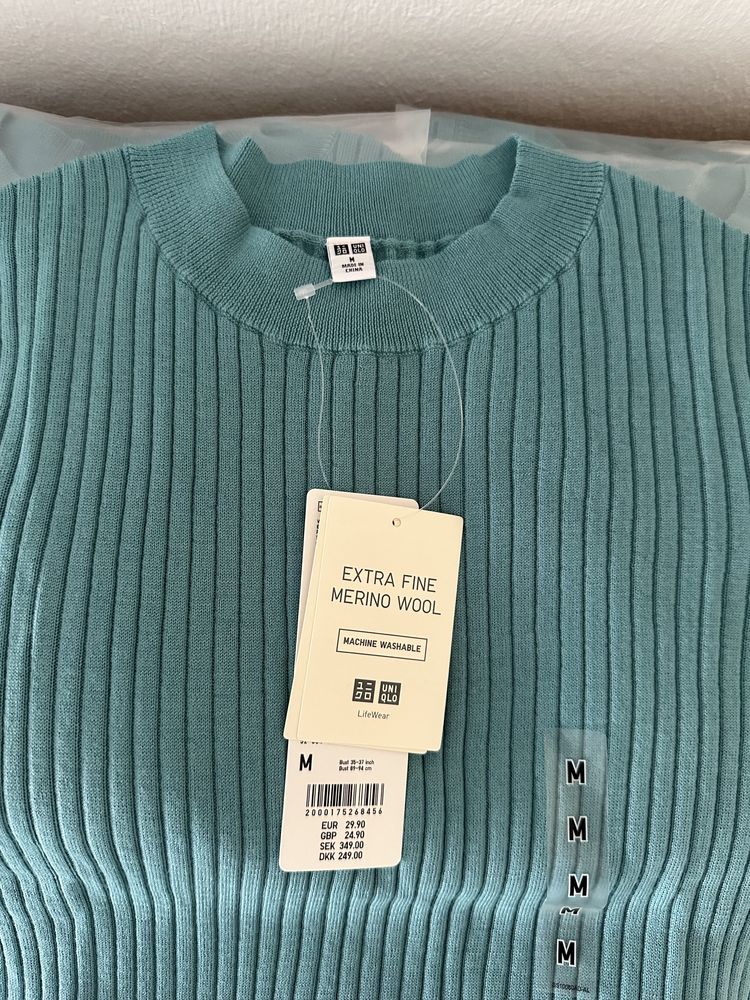 Пуловер - джемпер Uniqlo з мериносної шерсти в трьох  кольорах