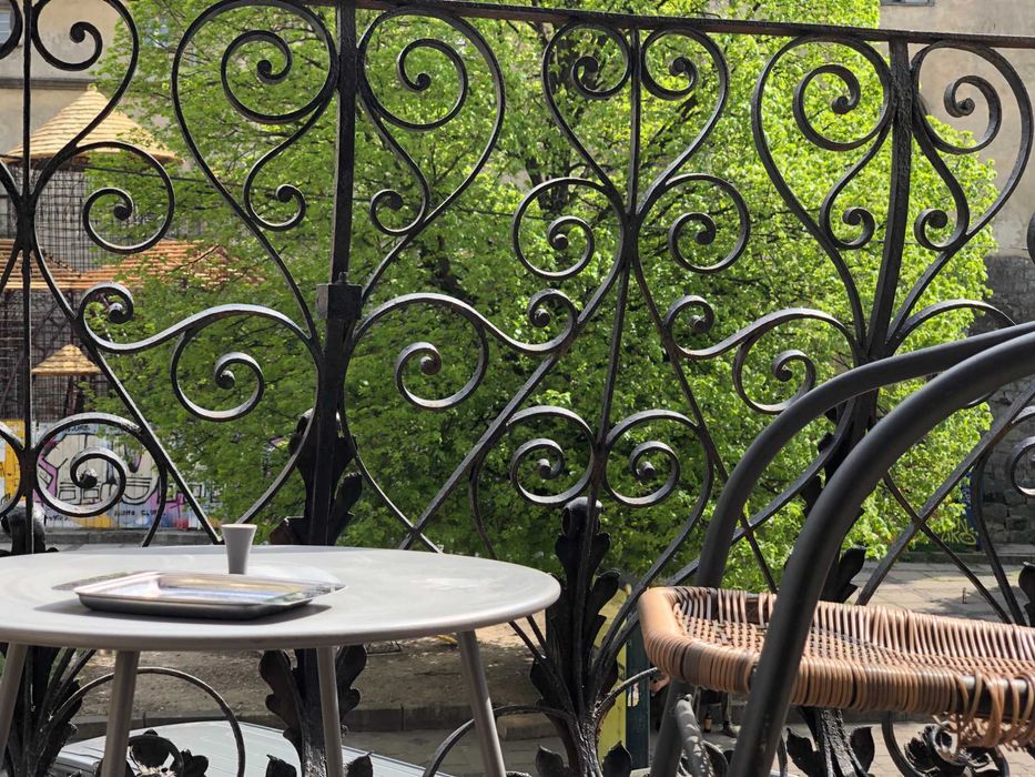 Подобово Львів .Власник.  2-кім квартира в центрі з балконом.