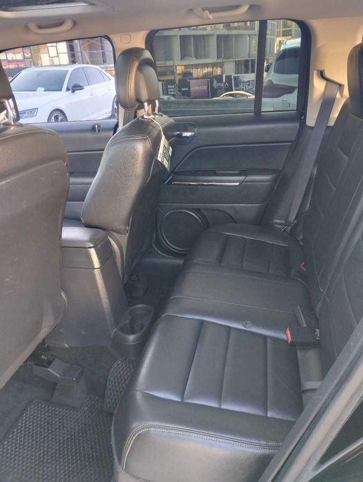 Jeep Patriot 2013 2.4 бензин 4x4