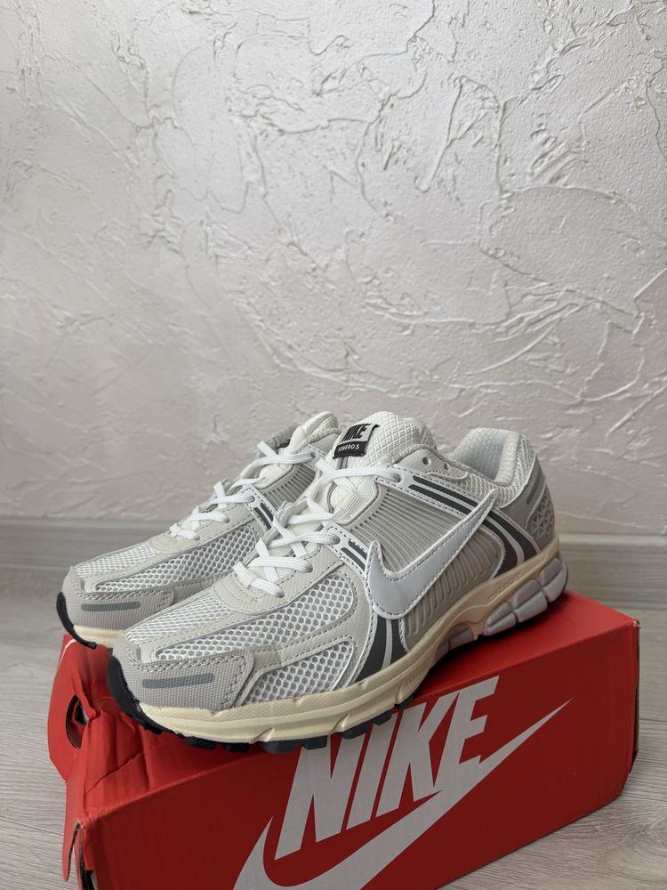 Nike Zoom Womero 5 White