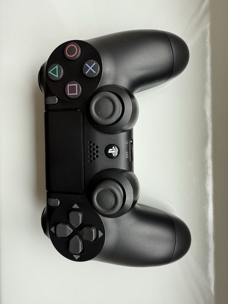 Pad DualShock 4 (PS4) – Czarny – Stan bardzo dobry