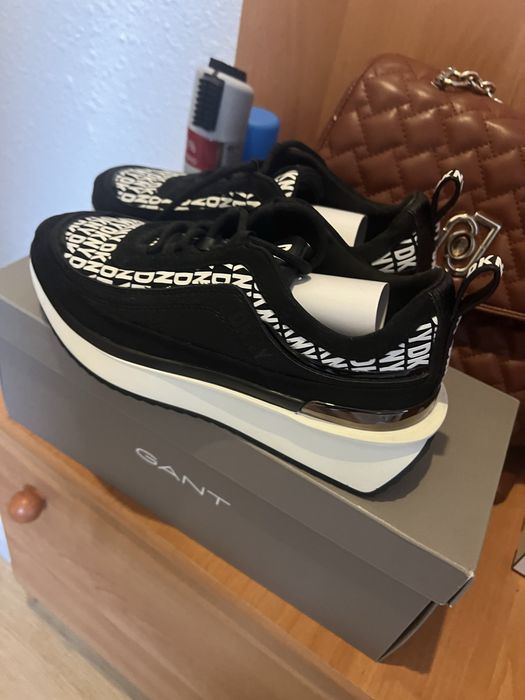 Кроссовки бренд DKNY оригинал