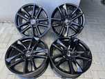 Felgi aluminiowe 19 5x112 Audi Rs 8,5x19 ET38 Czarny połysk !!
