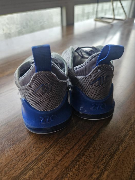 Varios tenis de criança tamanho 22