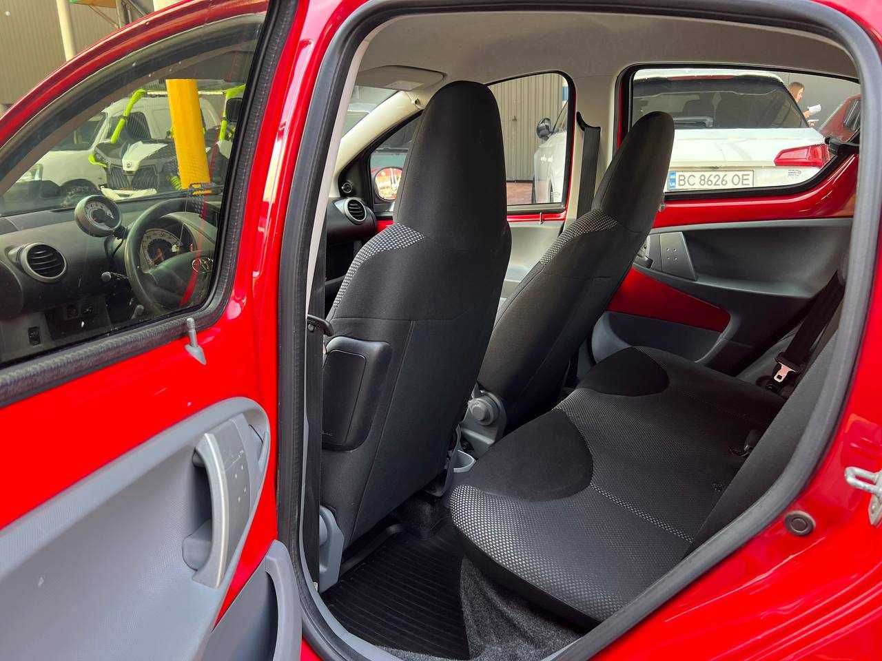2010 Toyota Aygo   - 4700 $