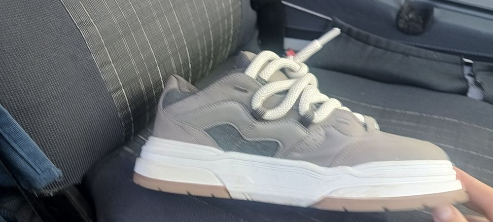 Buty marki Bershka roz.43