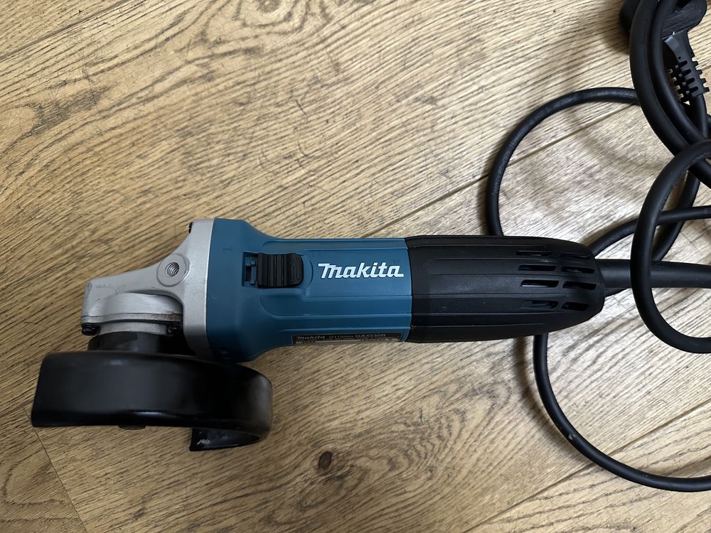 Болгарка Makita GA4530R