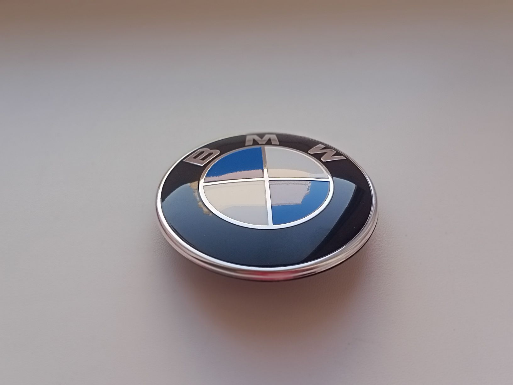 Эмблема BMW 82мм, 74мм, емблема БМВ, эмблема на капот БМВ