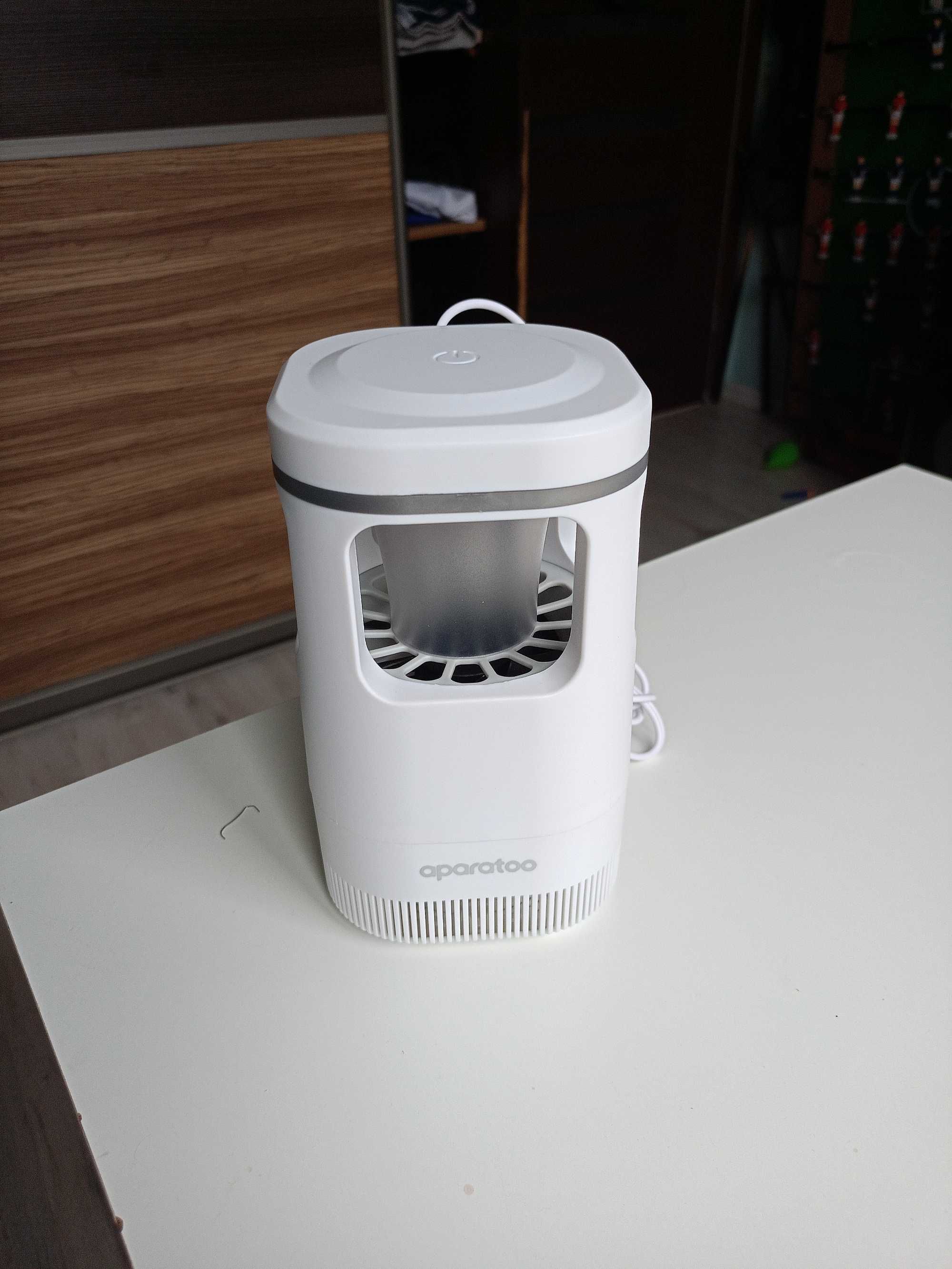 Lampa przeciw owadowa