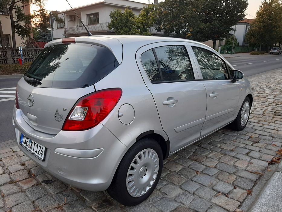 Opel corsa 1.2 benzyna rok 2007