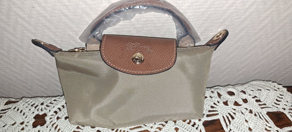 Torebka mini Longchamp jasna Nowa