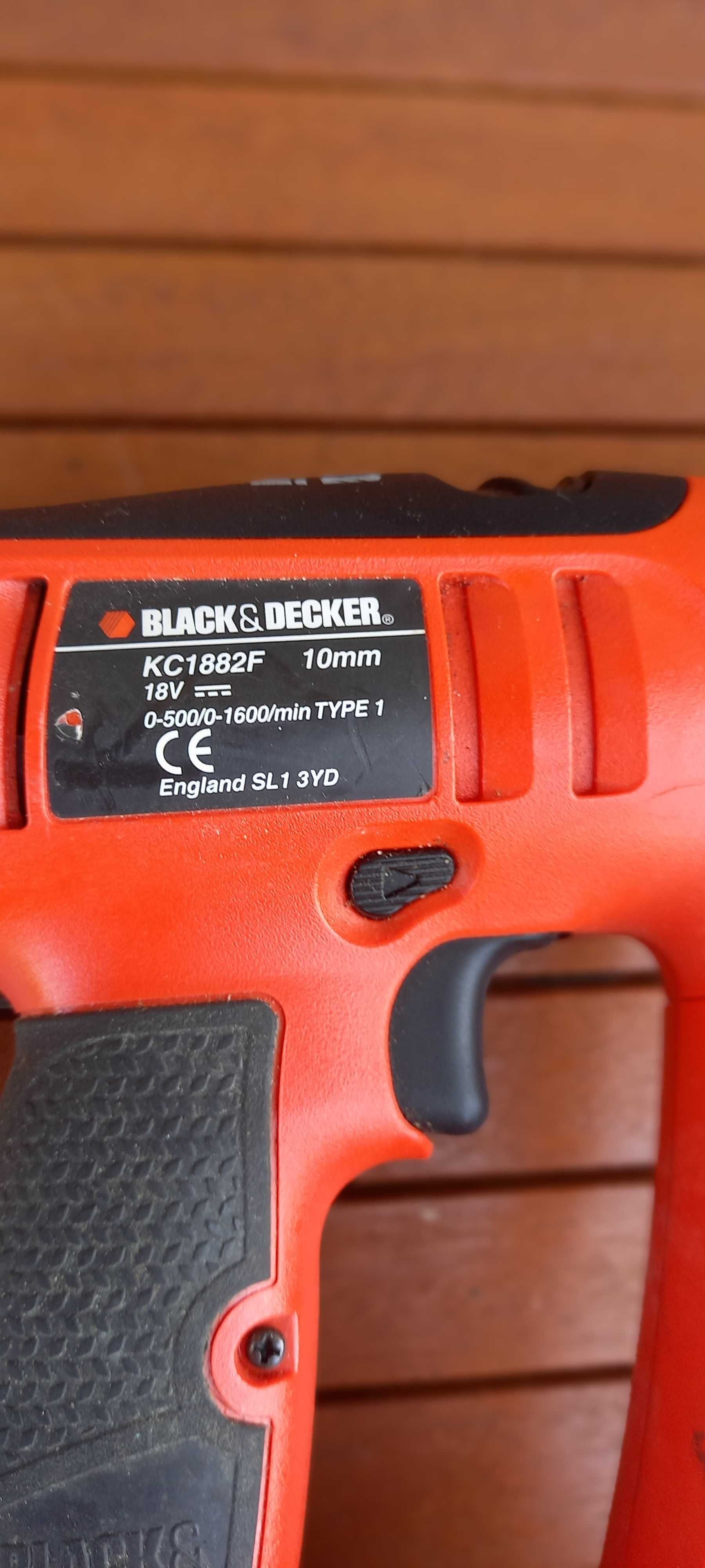 Dwie Wiertarko wkrętarki black &decker