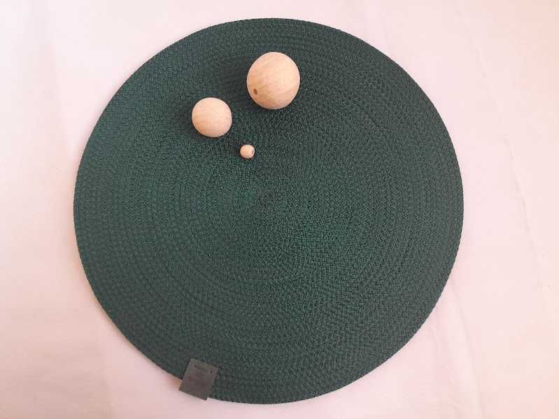 Підтарільники смарагдові круглі. Килимки для столу. Handmade Placemat