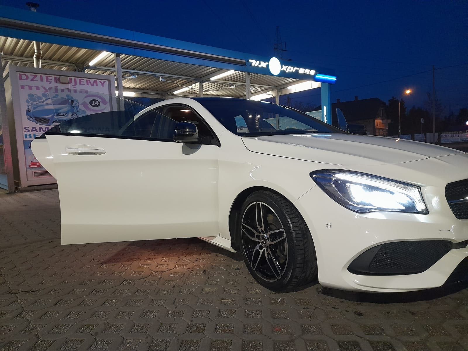 Mercedes CLA 220 4 Matic