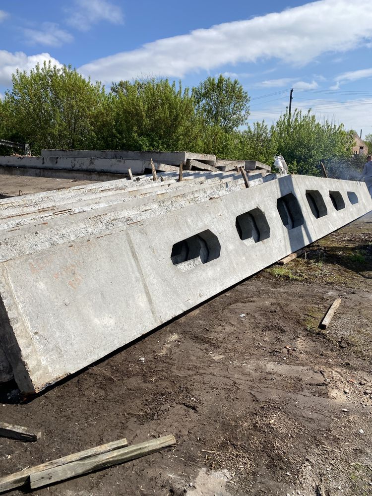 Балка бетонна , рігель, прогон 12м