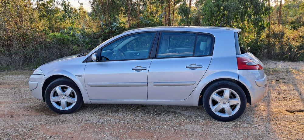Renault Mégane II (fase II) 1.5dCi 106cv de 2008, 2600EUR (valor fixo)
