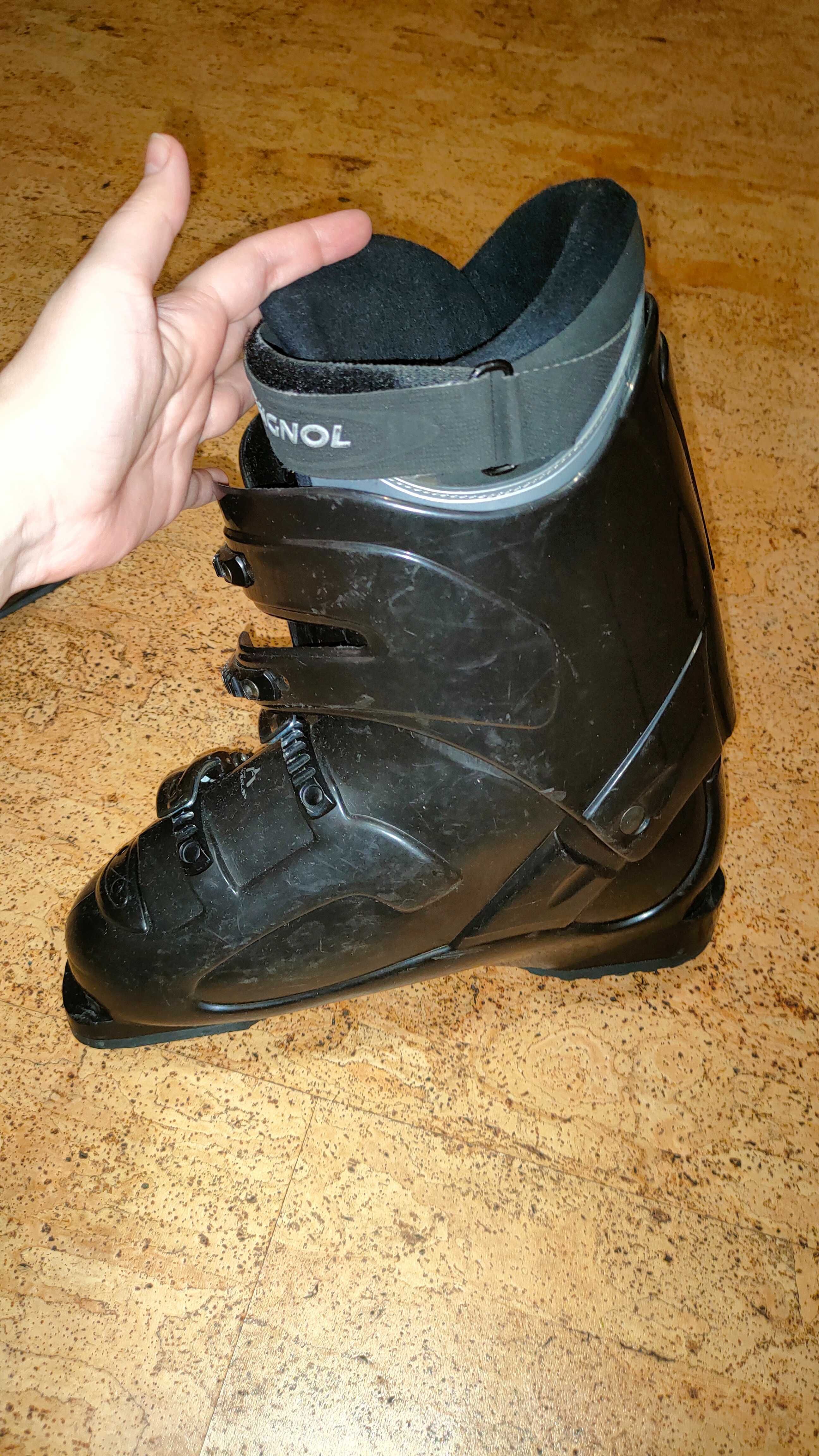 Черные лыжные ботинки Rossignol (размер 27,5)