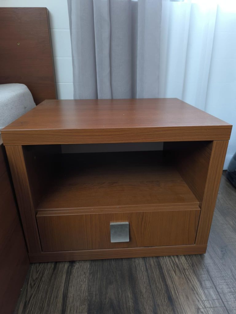 Zestaw mebli wraz z łóżkiem/meble do sypialni/ zamiana