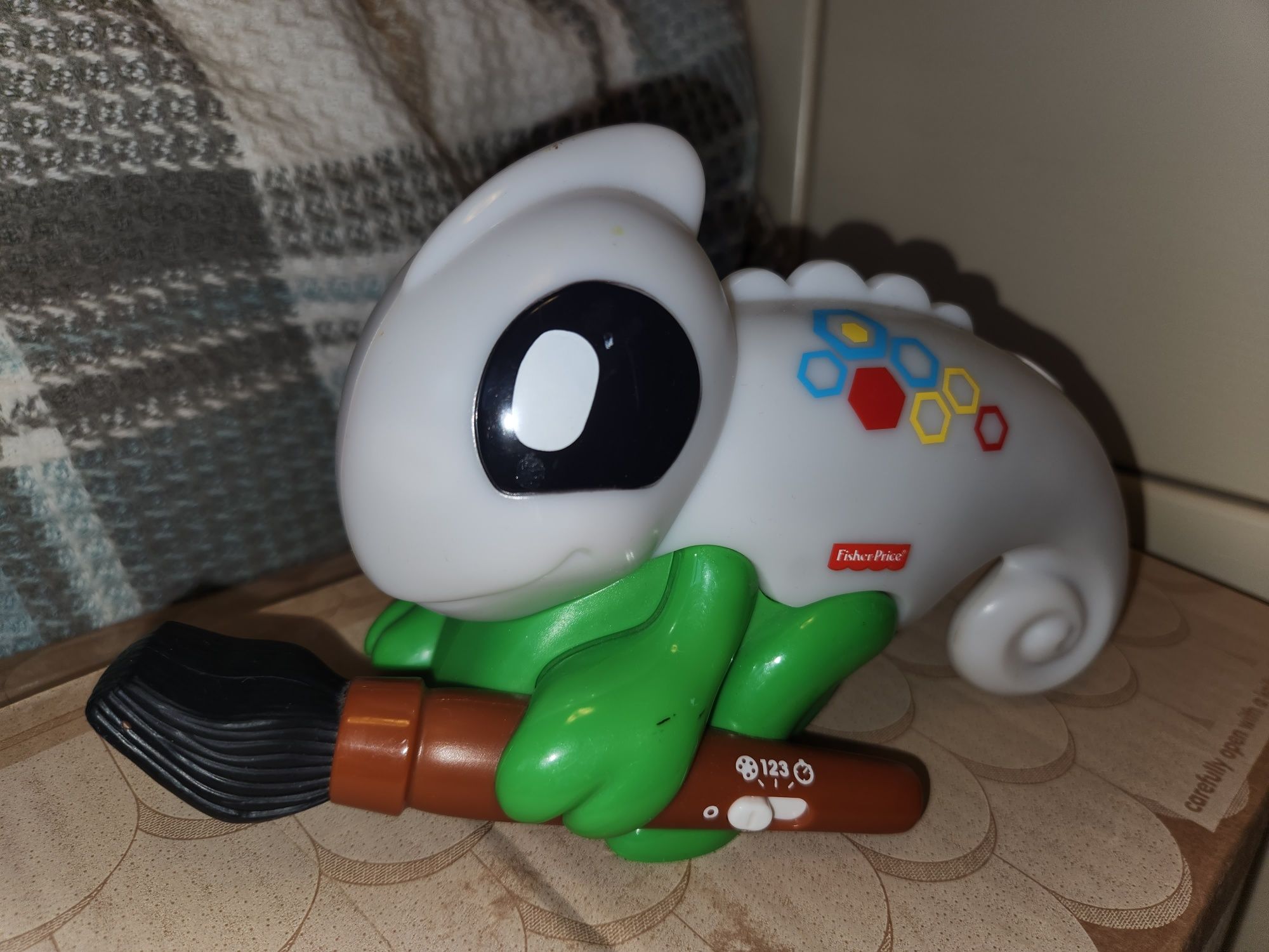 Mattel Fisher-Price - Обучающий хамелеон


000254453
Реклама


Игровой