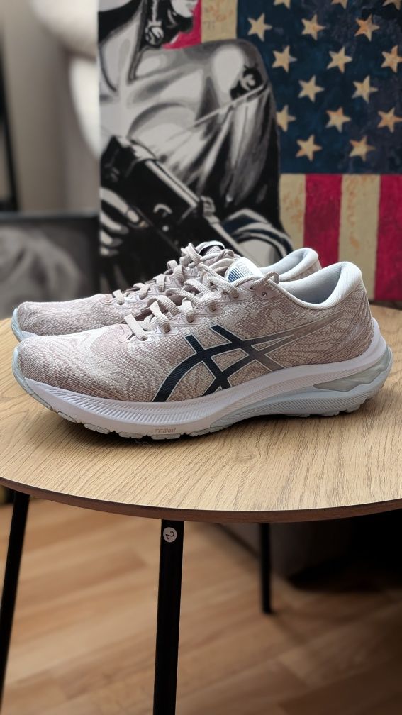 Спортивні,бігові кросівки ASICS 2000 gt 40 розмір оригінал
