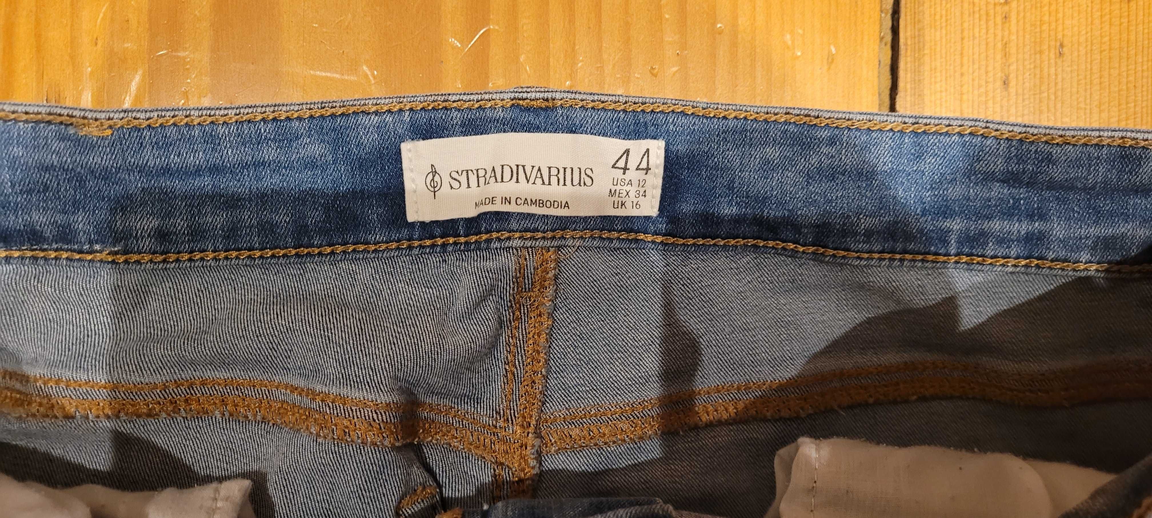 Stradivarius jeansy skinny fit 44