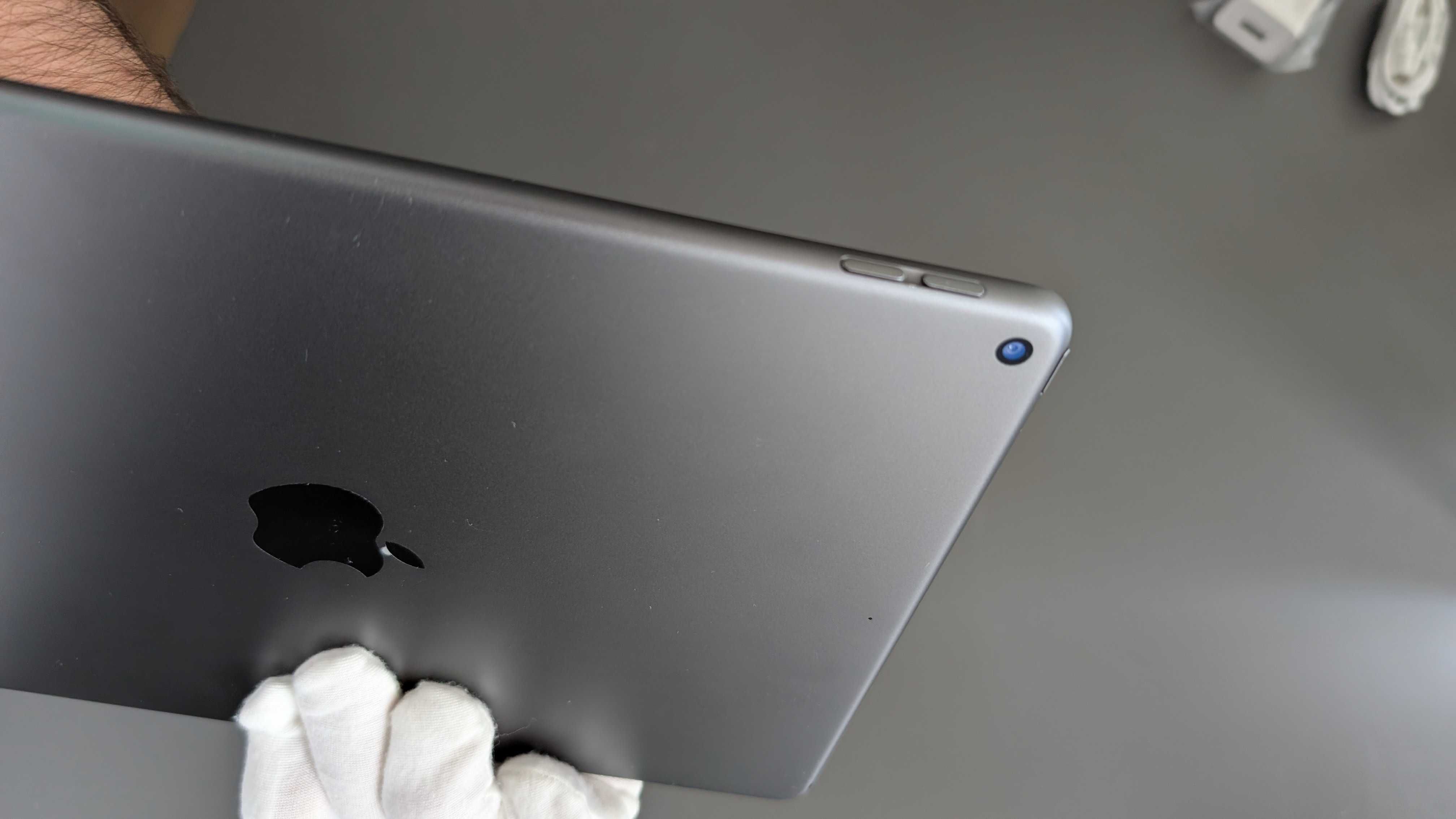 Планшет Apple iPad Air 3rd Generation 10.5-Inch/Wi-Fi/64GB/Space Gray