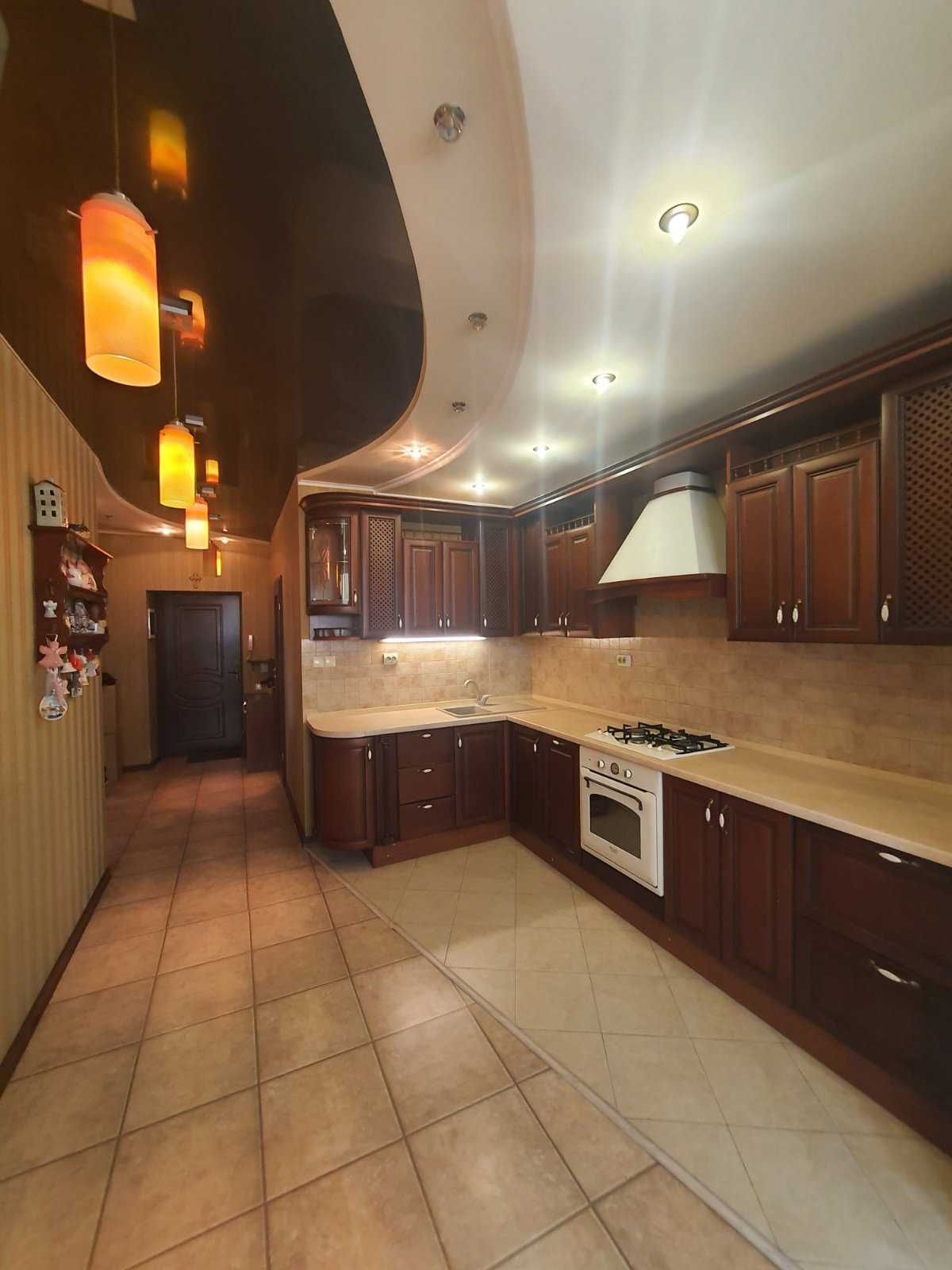 Продажа 2-х комн. 80 м. на Таирова . Костанди ЖК" Вернисаж".Программы!