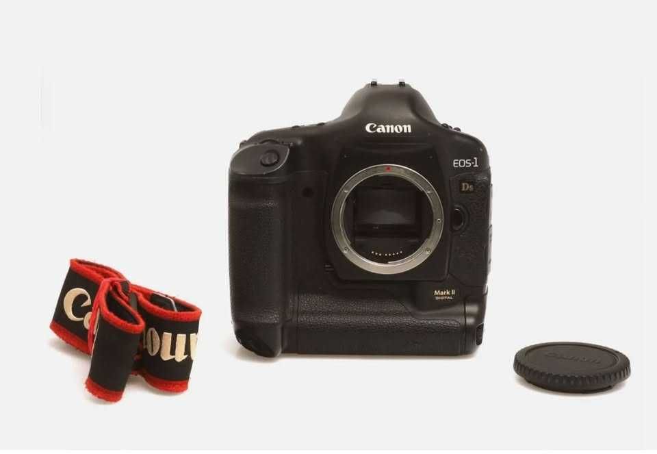 Canon EOS 1 Ds Mark II Full Frame (2 card slot)Impecável .-Valor fixo