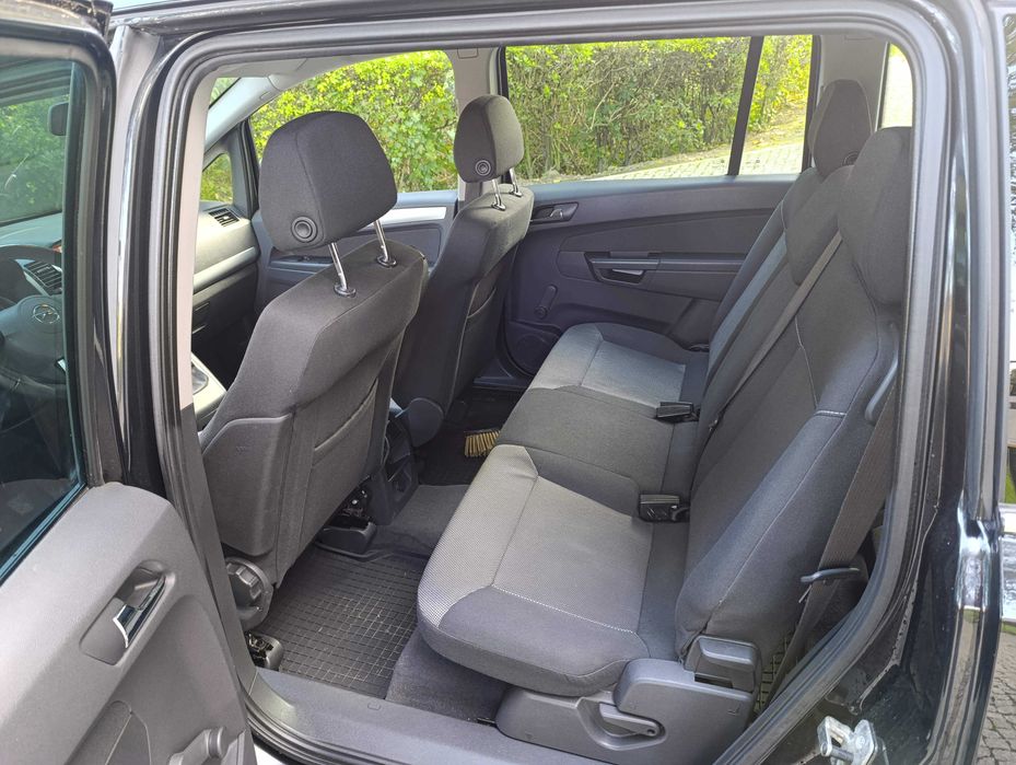 Opel Zafira 1.8 Benzyna Zadbany Bezwypadkowy w Bardzo Dobrym Stanie