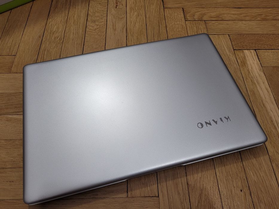 Notebook Kiano Slimnote 14.2 mało używany folia na wyświetlaczu