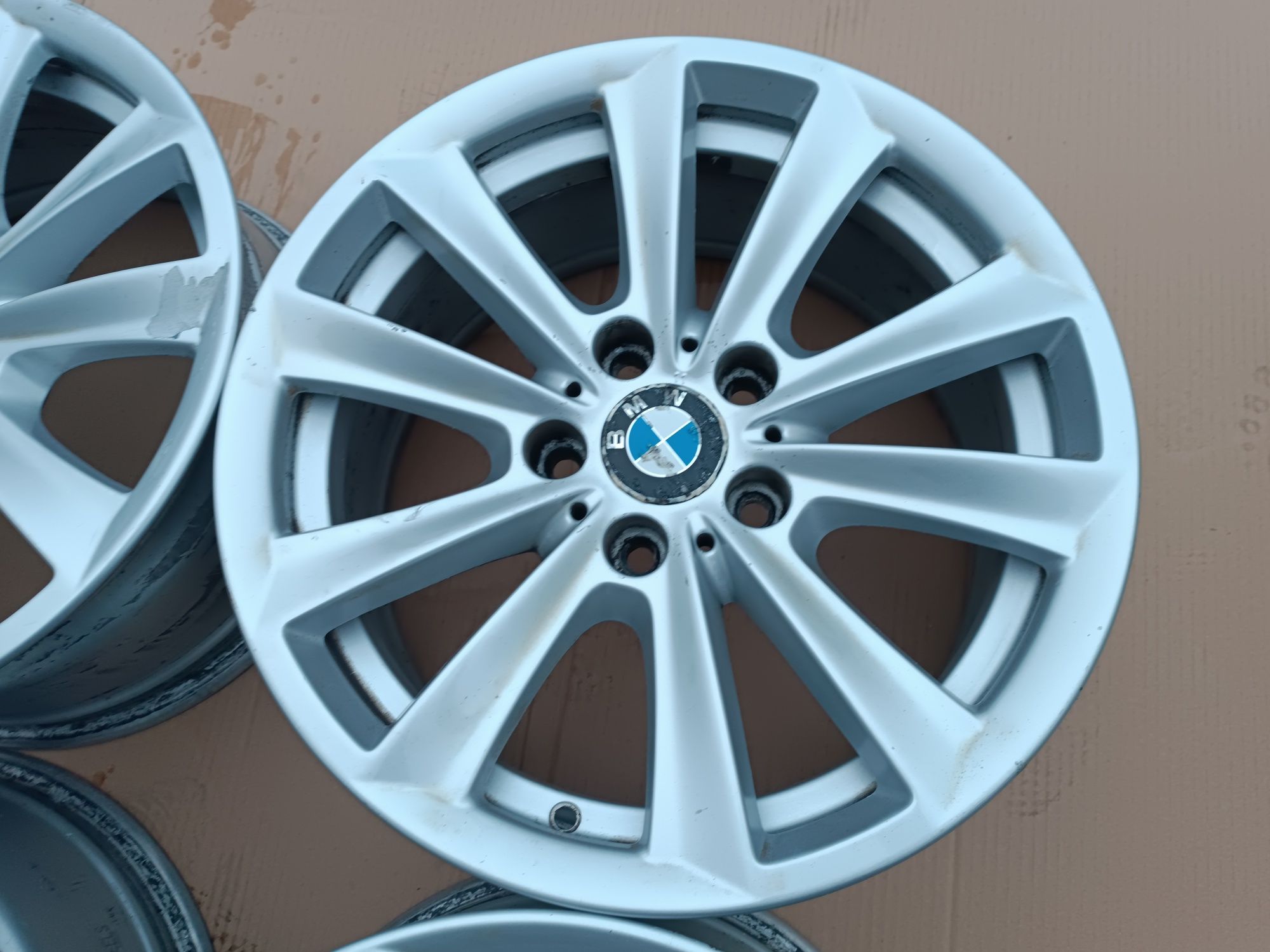 Felgi alu BMW 5 F10  F11  5x120  ET30  8J17