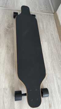 Longboard deskorolka