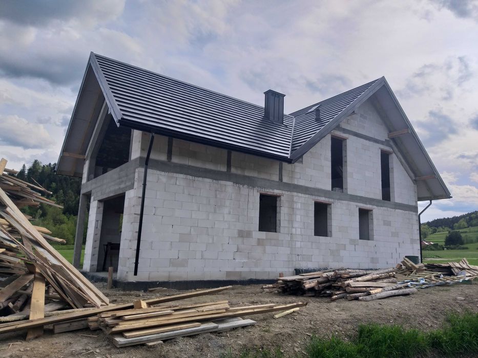 Przyjmę zlecenia na budowę domów, garaży, zmianę pokrycia i papowanie.