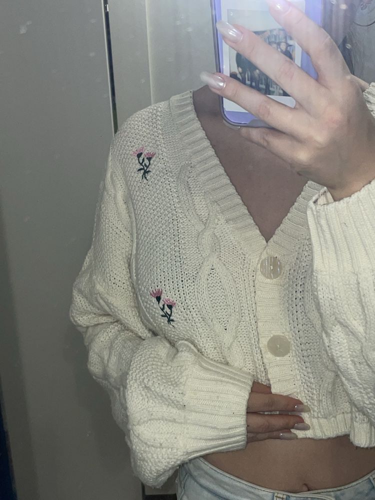 Sweter, kardigan z guzikami