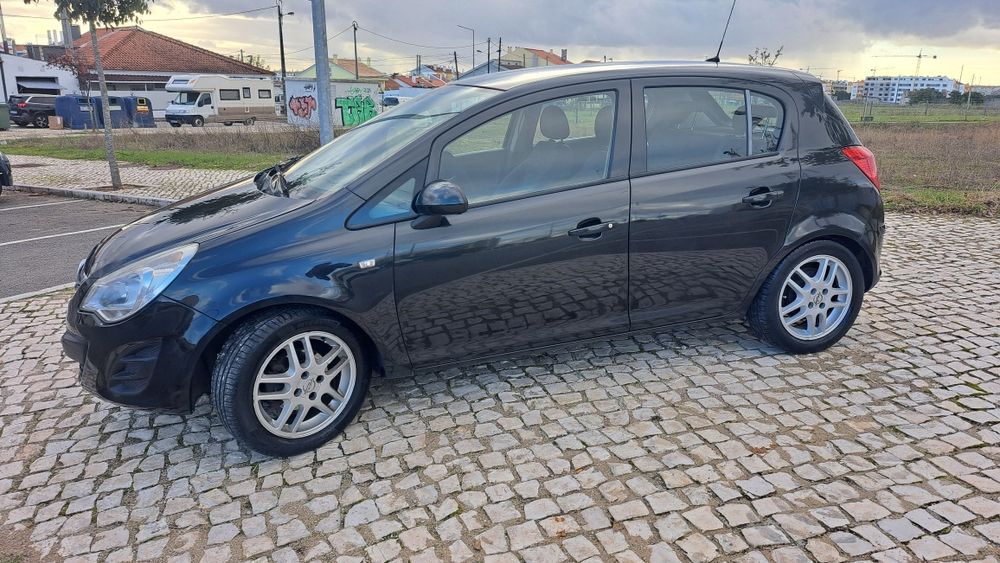 Opel Corsa 1,3 cdti  2012