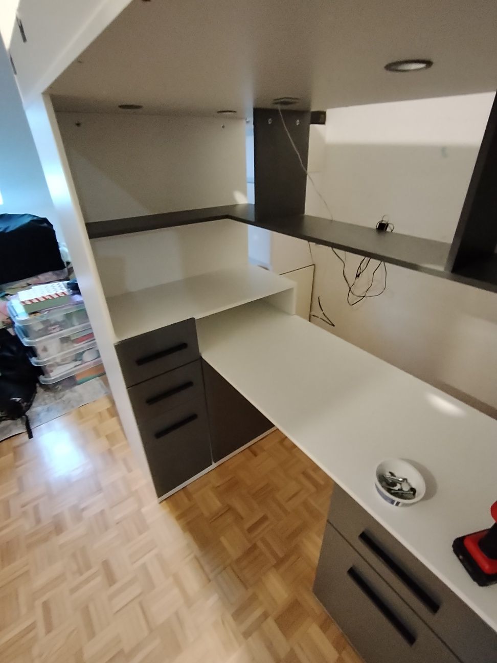 Łóżko  Smyk piętrowe z biurkiem i szafą 205x80wysokosc188