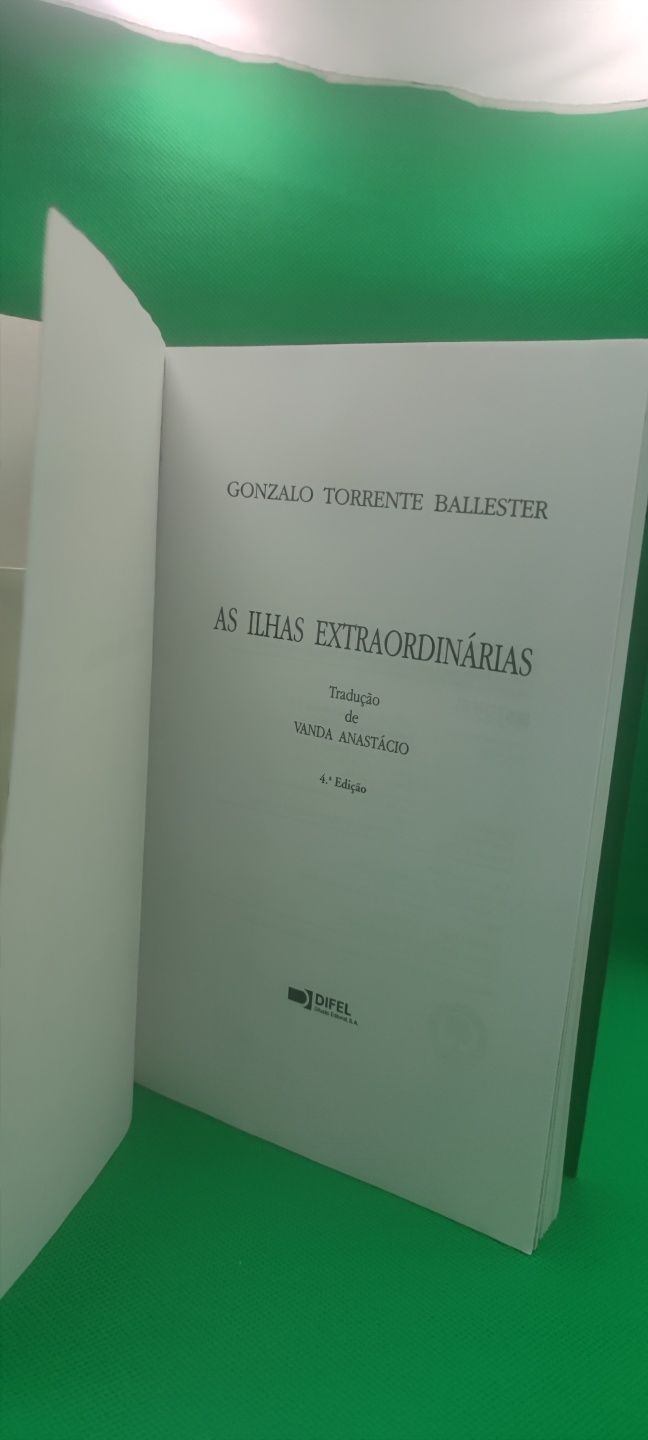 E2 - Livro - As Ilhas Extraordinárias - Gonzalo Torrente