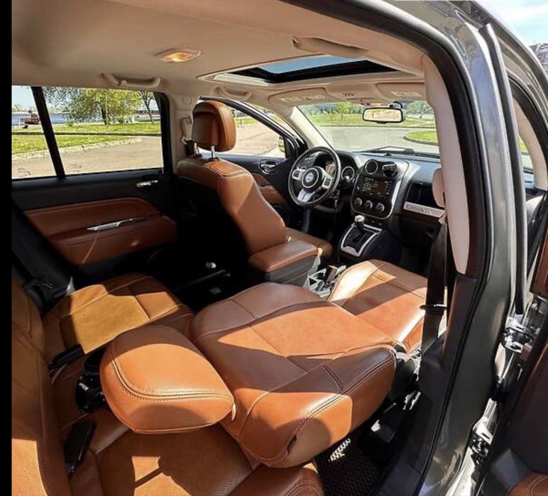 Jeep Compass 2013 рік • Автомат • Повний привід