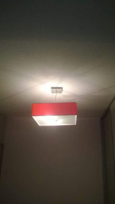 żyrandol w kwadracie